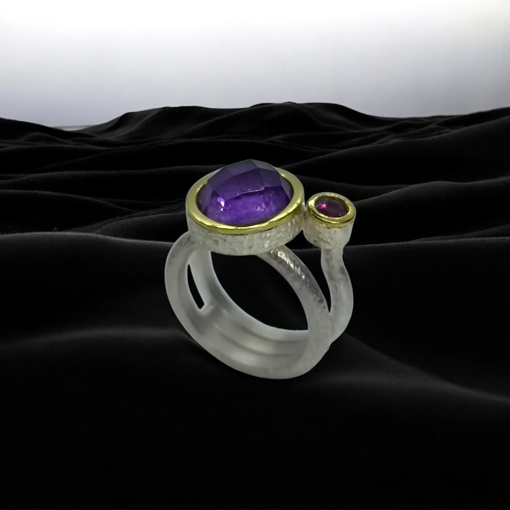 Anillo LLUMDOR AMATISTA